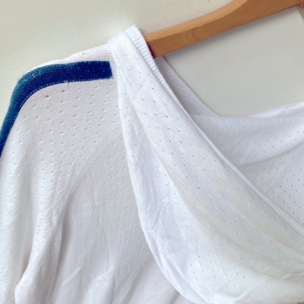 Sweaty Betty Long-sleeve eyelet White hooded top & blue trim on sleeves, Size M - Picture 6 of 10